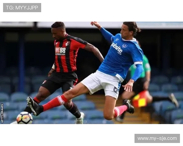 朴茨茅斯足球俱乐部的历史沿革与辉煌成就分析